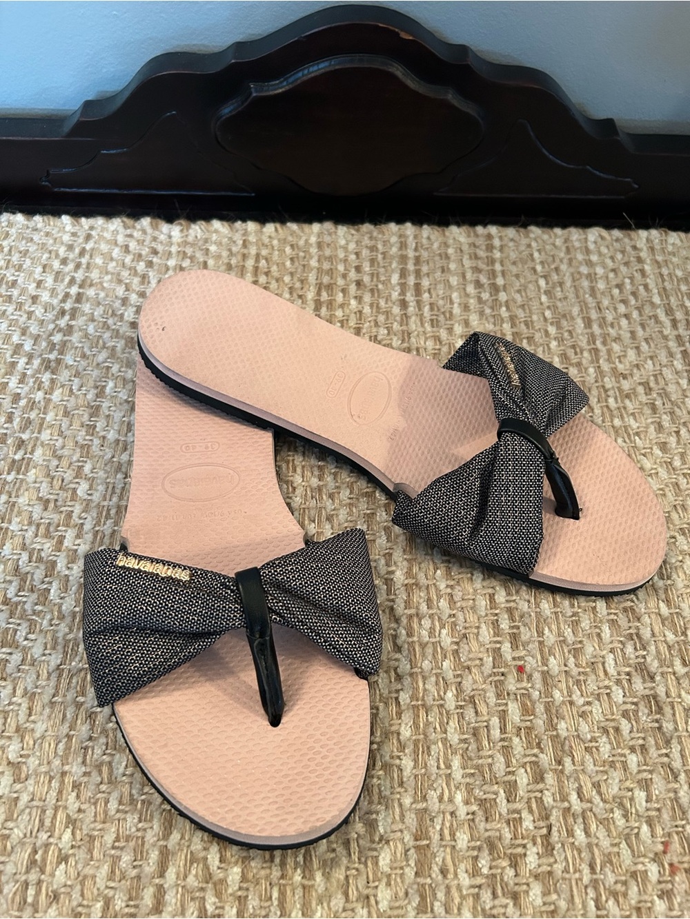 Havaianas Women's Pink Sole You St. Tropez Shine Flip Flop Sandal Shoes Sz 9-10